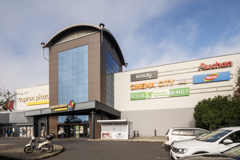 Sopron Plaza